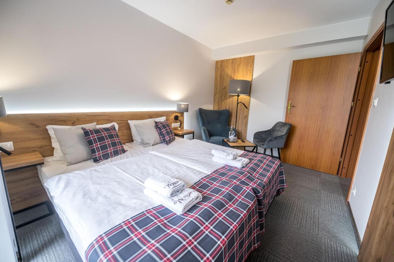 Nowa - Hotell